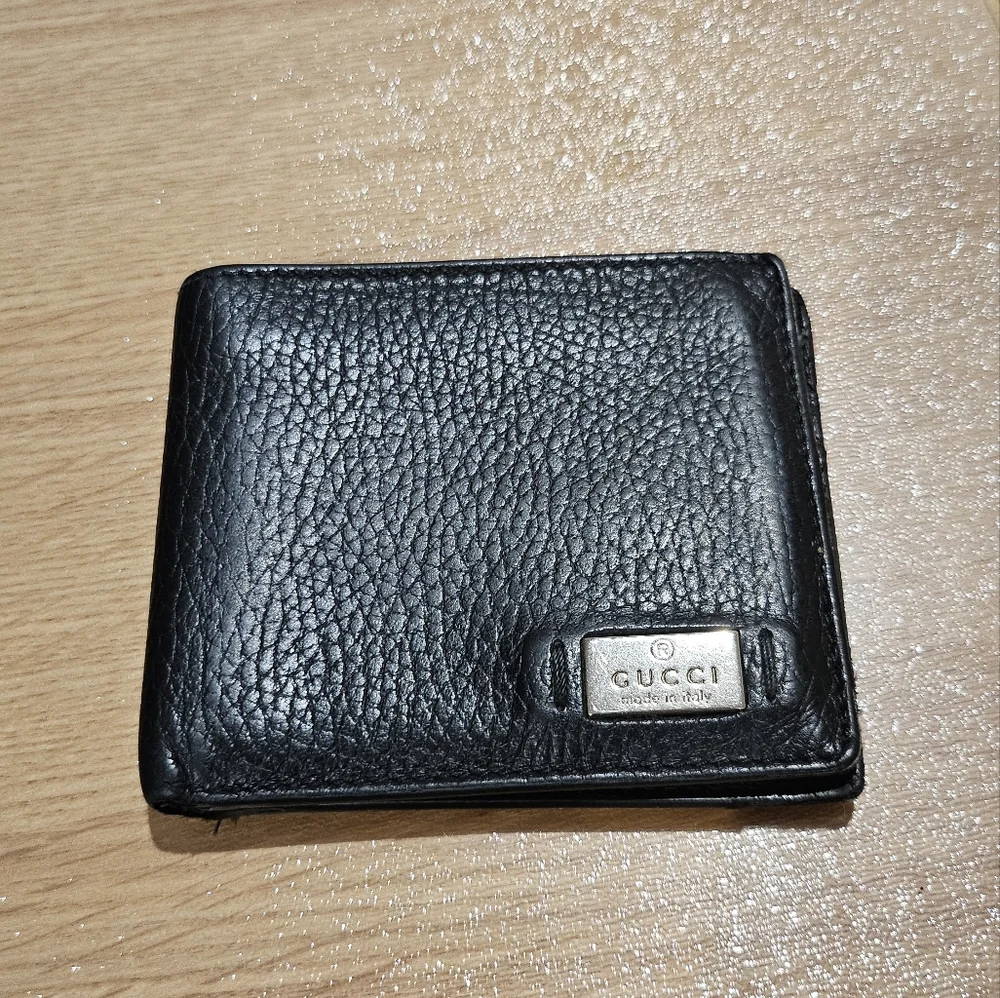 Gucci Wallet - Picture 1 of 6
